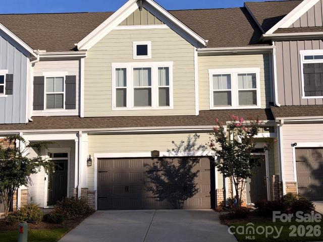 Townhouse for sale in Cornelius, Mecklenburg County
