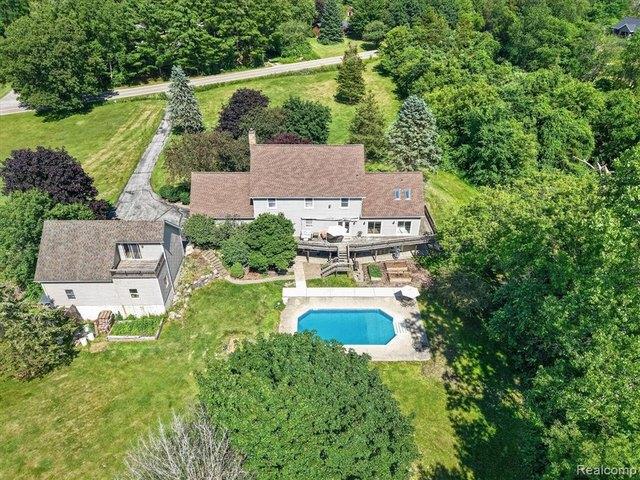 House for sale in Hamburg, Michigan