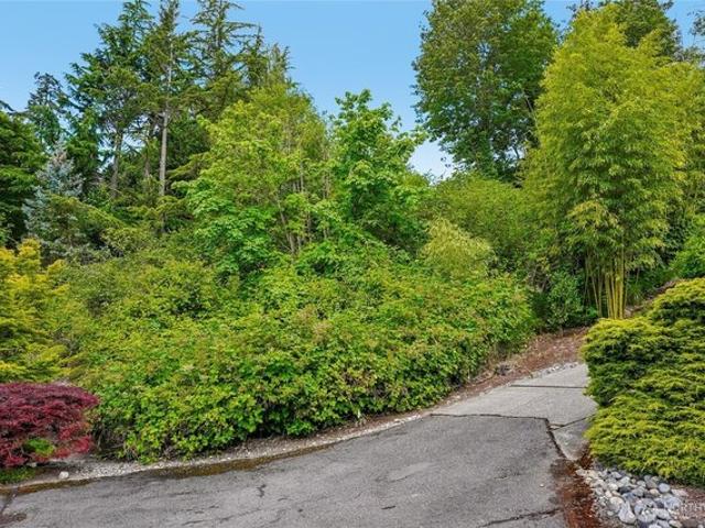 Land for sale in Mercer Island, Washington