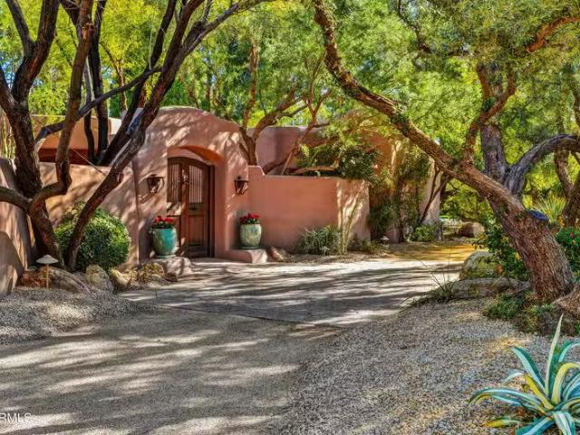 House for sale in Paradise Valley