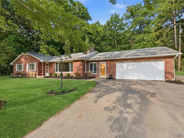 House for sale in Boston, New York