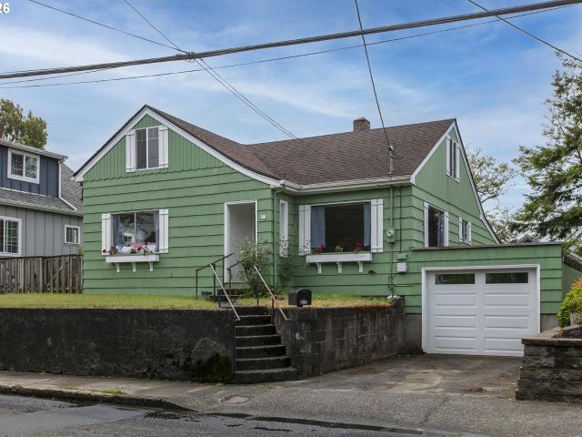 House for sale in Oregonia