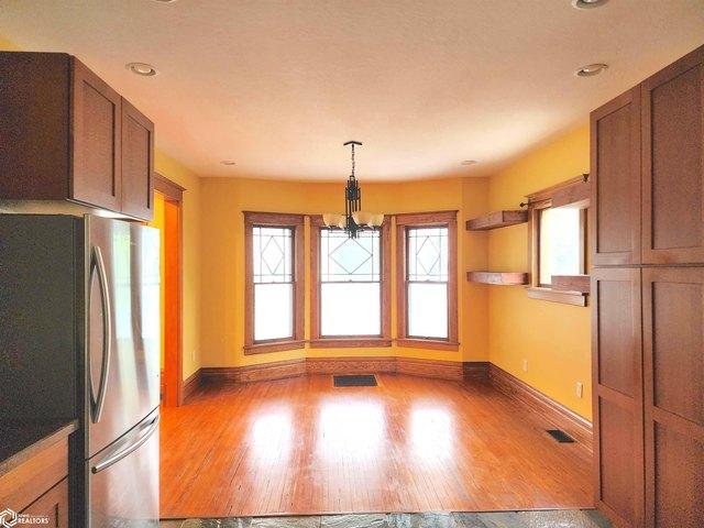 House for sale in Grinnell, Poweshiek County