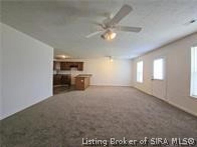 House for sale in Sellersburg, Clark County