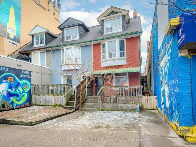 Townhouse for sale in Woburn, Ontario