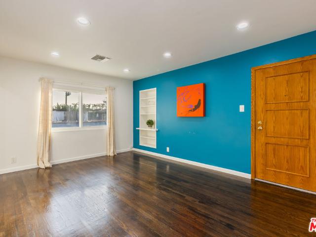House for sale in Inglewood, California