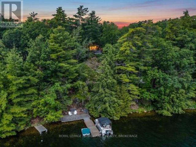 House for sale in Ontario