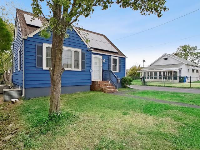 House for sale in Farnerville, Burlington