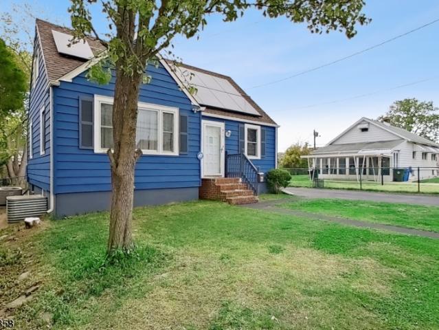 House for sale in Burlington, New Jersey