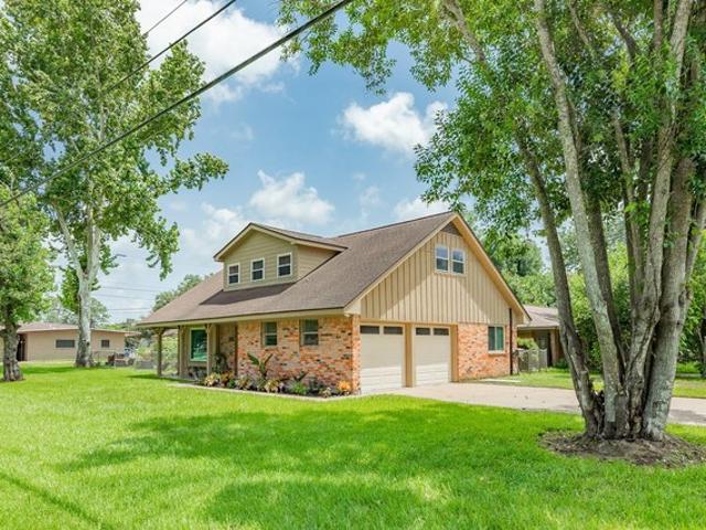 House for sale in West Columbia, Texas