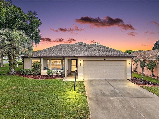 House for sale in Lady Lake, Florida