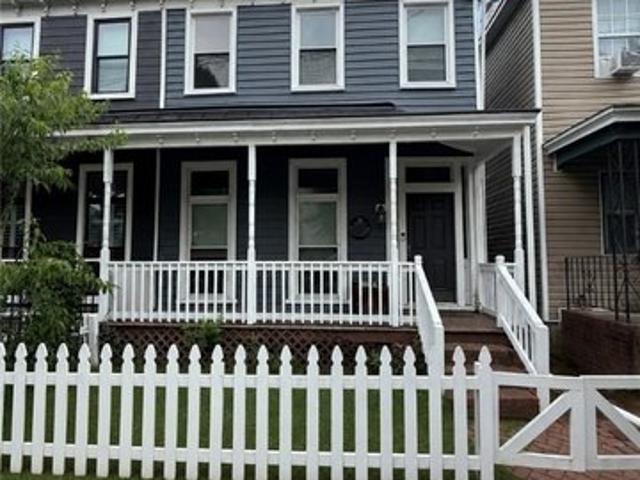 Townhouse for sale in Virginia