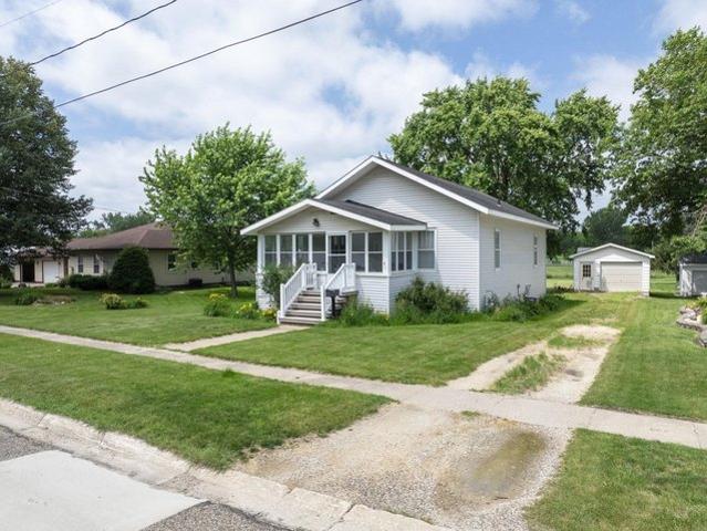 House for sale in Sumner, Iowa
