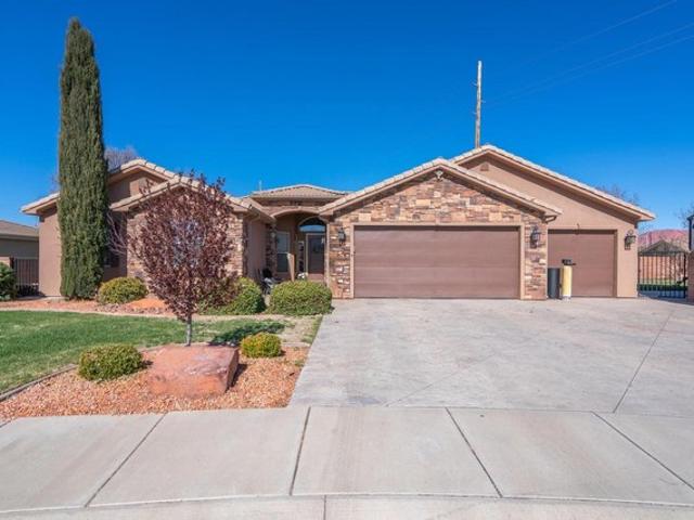 House for sale in Santa Clara, Utah
