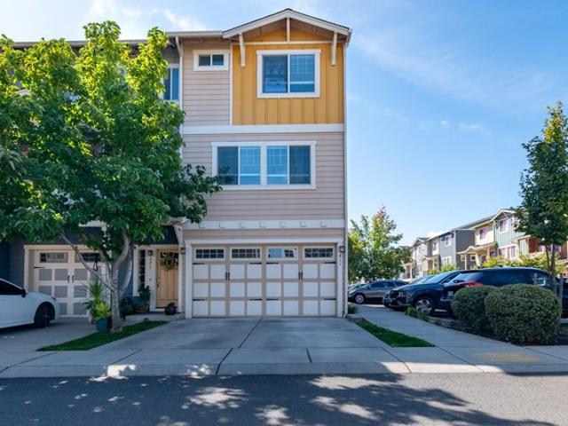 Townhouse for sale in Medford, Jackson County