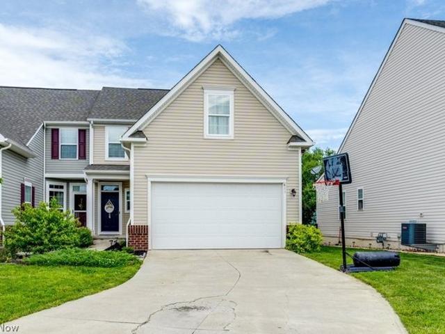 Townhouse for sale in Lagrange, Ohio