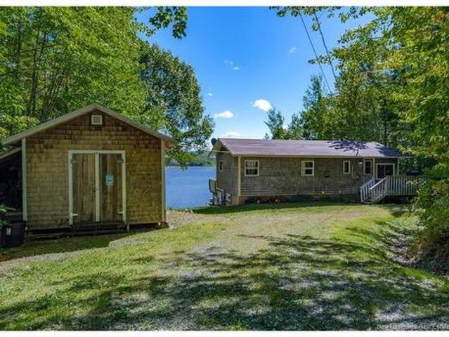 House for sale in Coles Island, Johnston Parish