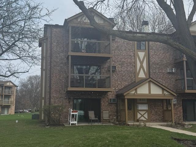 Property for sale in Arlington Heights, Illinois