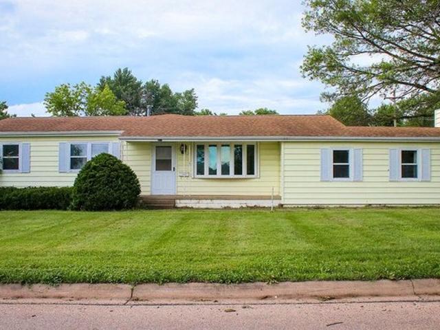 House for sale in Essex, Iowa