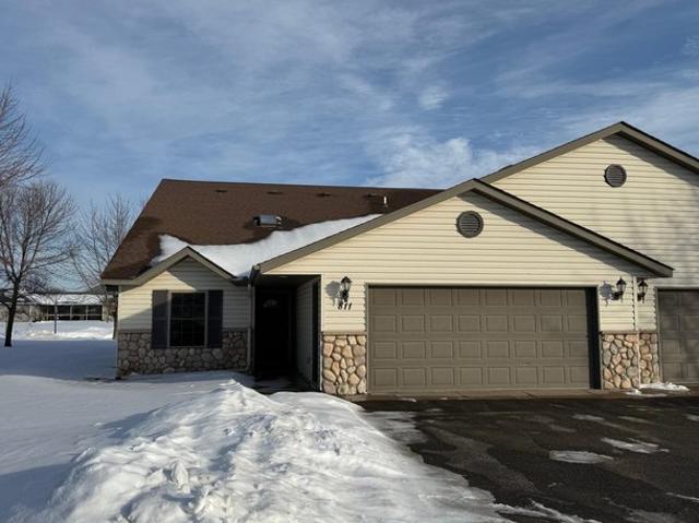 Townhouse for sale in Milaca, Minnesota