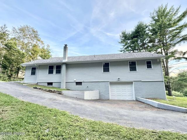 Commercial for sale in White Mills, Pennsylvania