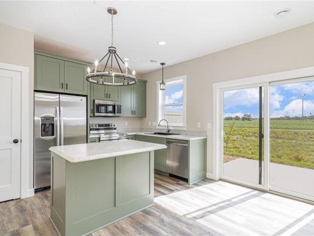 Townhouse for sale in Belle Plaine, Minnesota