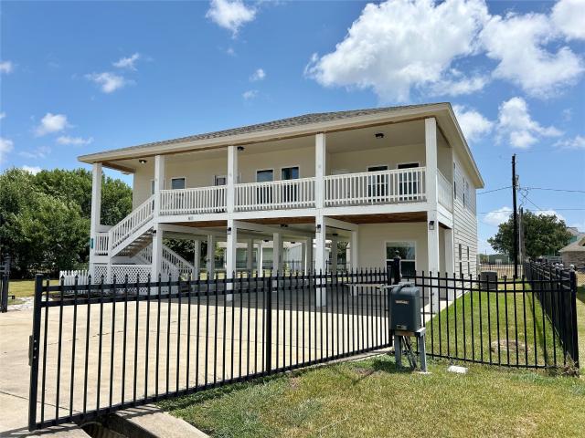 House for sale in Cape Carancahua, Palacios