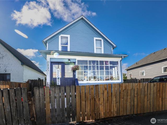House for sale in Aberdeen, Washington