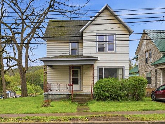 House for sale in Crawford, Pennsylvania