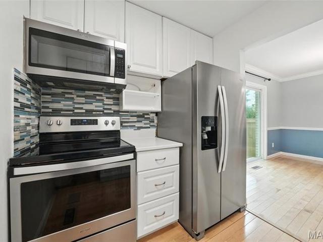 Condo for sale in Ballwin, Missouri