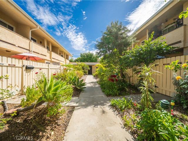 Townhouse for sale in Reseda, Canoga Park