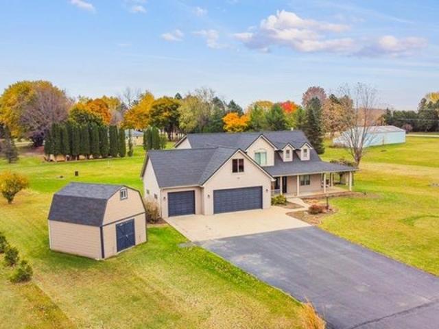 House for sale in Neenah, Wisconsin