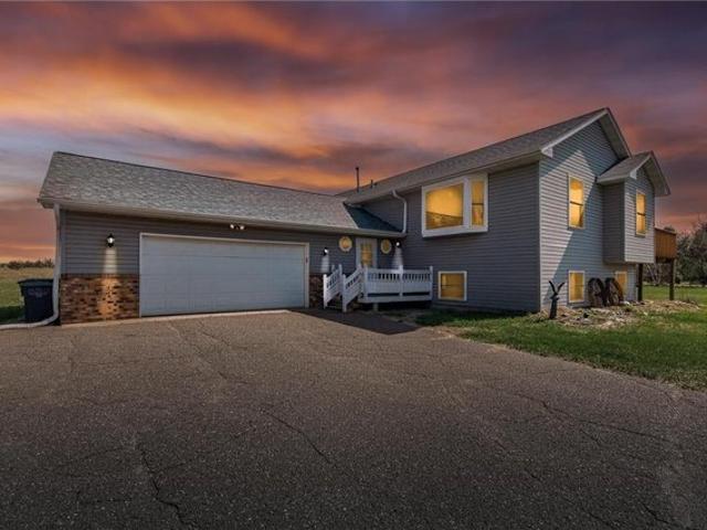 House for sale in Stacy, Minnesota