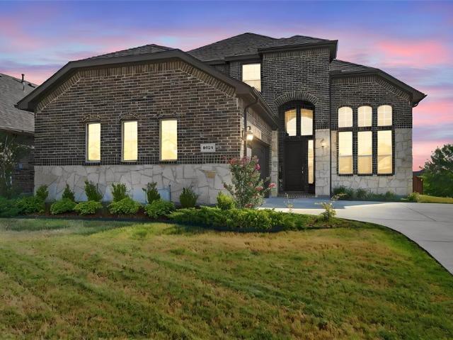 House for sale in Arlington, Texas