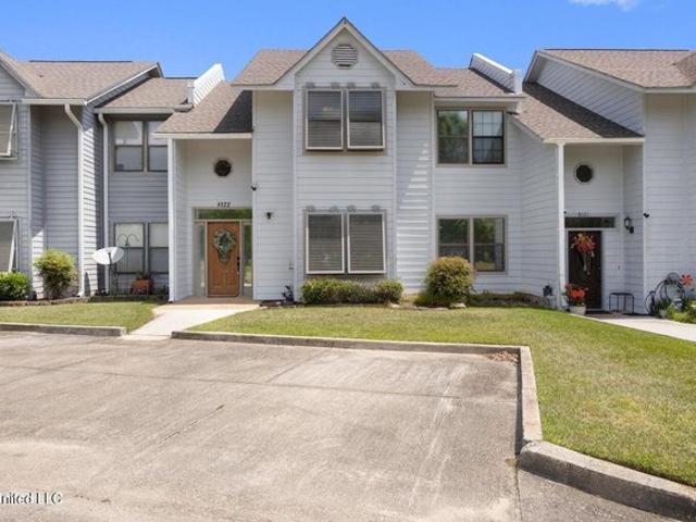 Townhouse for sale in Gautier, Mississippi