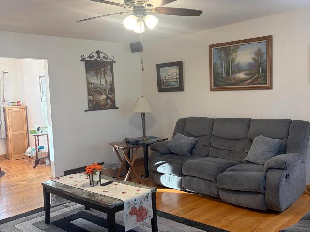 House for sale in Munster, Lake County