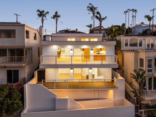 House for sale in Canoga Park, California