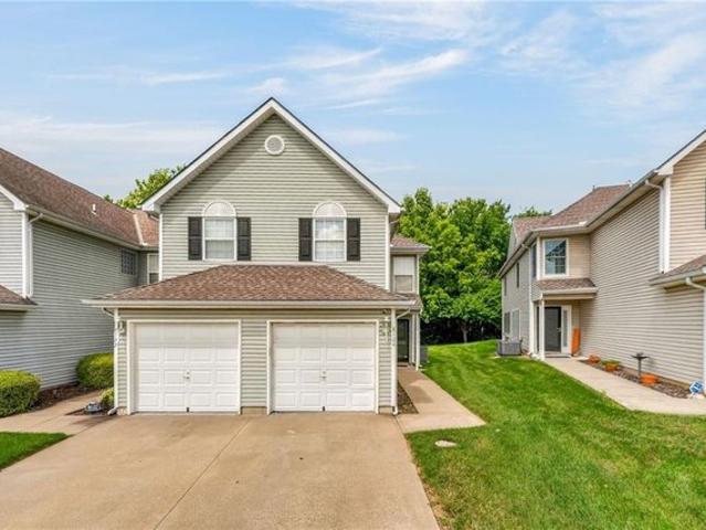 Townhouse for sale in Kansas City, Missouri
