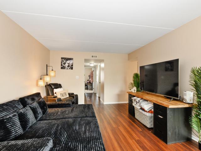 Condo for sale in Tinley Park, Illinois