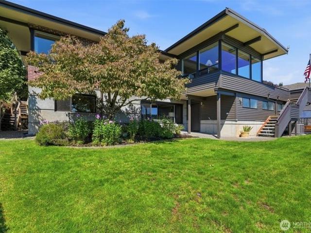House for sale in Gig Harbor, Washington