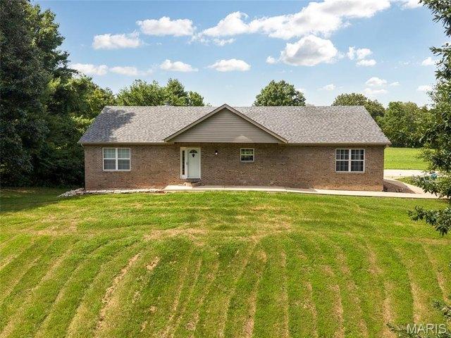 House for sale in Edwardsville, Illinois