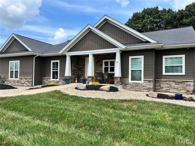 House for sale in Bethalto, Illinois