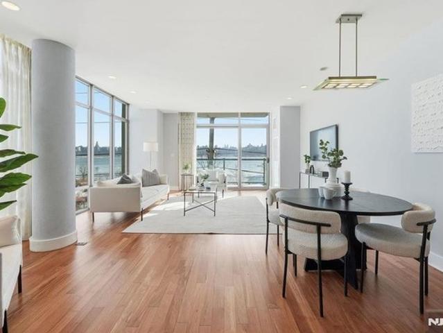 Condo for sale in Hudson, New Jersey