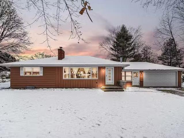 House for rent in Portage