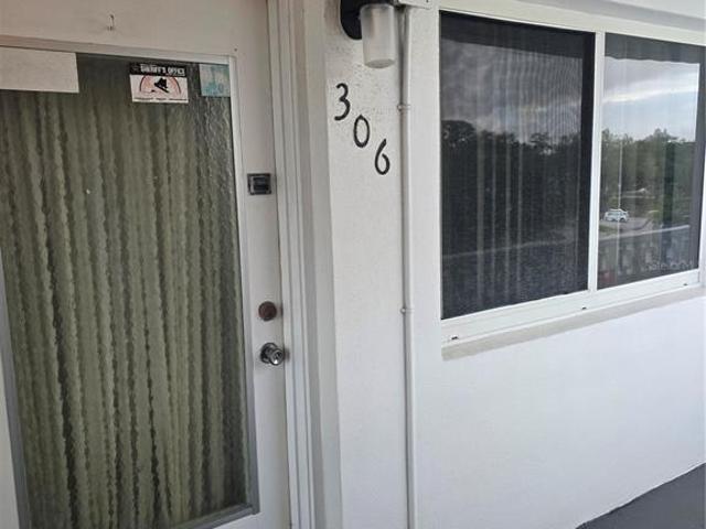 Condo for sale in Seminole, Florida