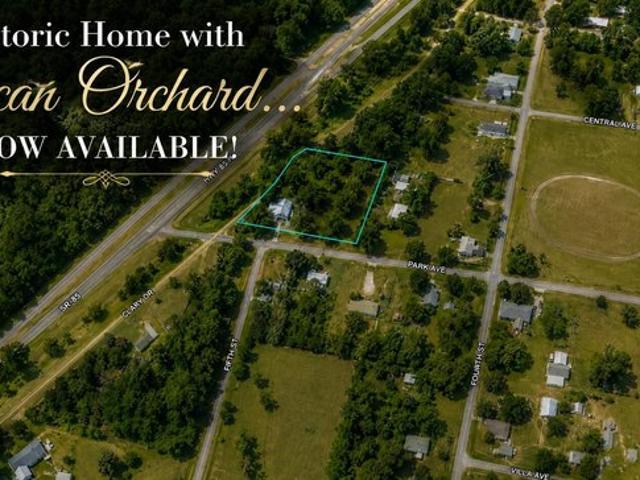 House for sale in Laurel Hill, Florida