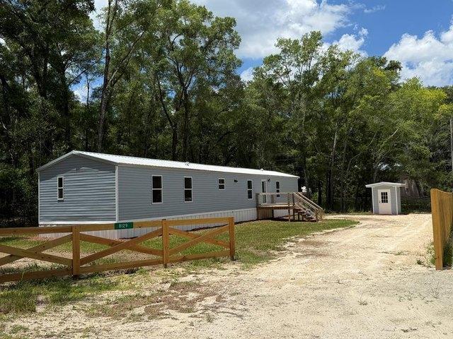 House for sale in Trenton, Florida