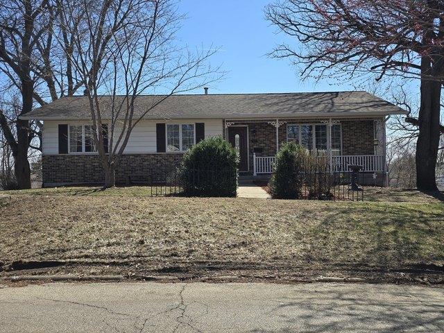 House for sale in Whiteside, Illinois