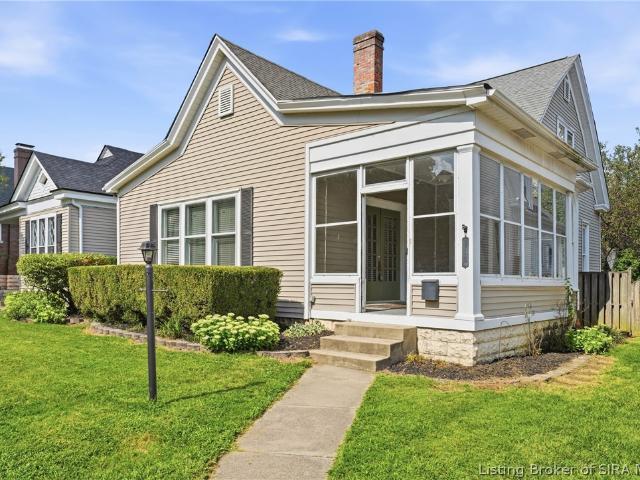 House for sale in New Albany, Indiana