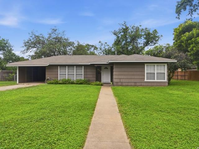 House for sale in Uvalde, Texas